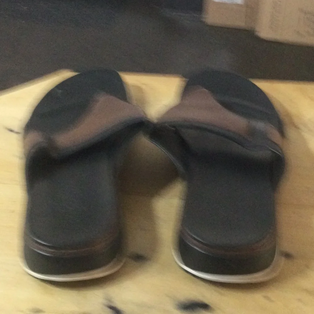 Men's Brown and Black Leather Toe-Post Sandals
